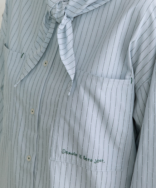 POU DOU DOU（プードゥドゥ）の「ネッカチーフ付きポケットシャツ（シャツ/ブラウス・レディース・ブルー/ライトベージュ/ブラック・M）」の12枚目の写真