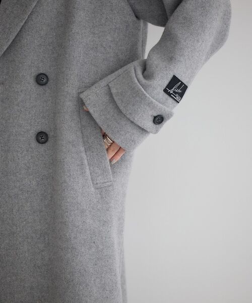 YECCA VECCA（イェッカヴェッカ）の「ウール混ロングダブルコート（チェスターコート・レディース・ブラック/ライトベージュ/グレー/モカ・FREE）」の6枚目の写真