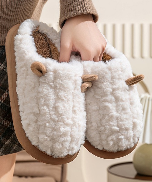 DAY CLOSET（デイ クローゼット）の「【男女兼用/滑り止め付き/起毛/軽量】ふわふわ淡色フェイクファー耳付きボアスリッパ レディース メンズ（ルームシューズ/スリッパ・レディース・ブラウン/グリーン/ピンク/ホワイト/グレー・27cm/26cm/23cm/25cm/24cm）」の2枚目の写真