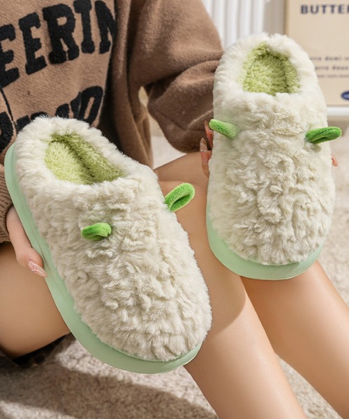 DAY CLOSET（デイ クローゼット）の「【男女兼用/滑り止め付き/起毛/軽量】ふわふわ淡色フェイクファー耳付きボアスリッパ レディース メンズ（ルームシューズ/スリッパ・レディース・ブラウン/グリーン/ピンク/ホワイト/グレー・27cm/26cm/23cm/25cm/24cm）」の4枚目の写真