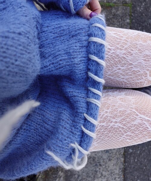 Kastane（カスタネ）の「【S.Mサイズ展開】ブラインドステッチニット（ニット/セーター・レディース・ピンク/アイボリー/ブルー・SMALL/MEDIUM）」の10枚目の写真