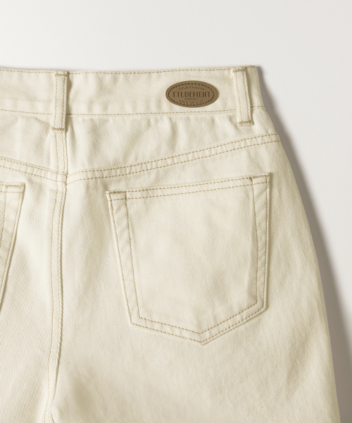 TTUDEMENT(トュードメント)の「ESSENTIAL DENIM SHORTS ECRU(その他パンツ・レディース・その他・SMALL/MEDIUM/LARGE)」の6枚目の写真