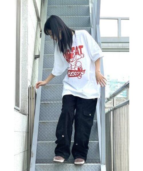 ESCAPEFROM(エスケープフロム)の「オレンジヒップキャットスケートボードプリントオーバーサイズ半袖Tシャツホワイト(Tシャツ/カットソー・レディース・その他・SMALL/MEDIUM/LARGE)」の4枚目の写真
