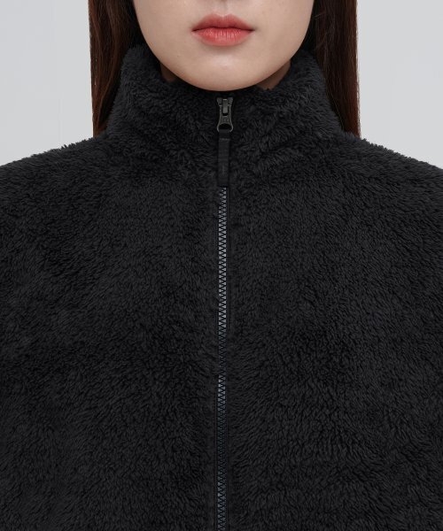 MUSINSA STANDARD WOMAN（ムシンサスタンダードウーマン）の「ウィメンズシャギーフリースジップアップジャケット[ブラック]（その他アウター・レディース・その他・SMALL/MEDIUM/LARGE/X-LARGE）」の10枚目の写真