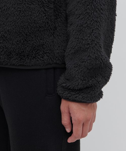 MUSINSA STANDARD WOMAN（ムシンサスタンダードウーマン）の「ウィメンズシャギーフリースジップアップジャケット[ブラック]（その他アウター・レディース・その他・SMALL/MEDIUM/LARGE/X-LARGE）」の5枚目の写真