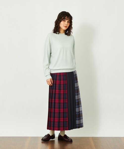 MACKINTOSH PHILOSOPHY（ﾏｯｷﾝﾄｯｼｭ ﾌｨﾛｿﾌｨｰ）の「GREY LABEL ウールカシミヤクルーネックニット（ニット/セーター・レディース・レッド系その他/ダークネイビー/ピンク/グリーン/チャコールグレー・6/2）」の12枚目の写真