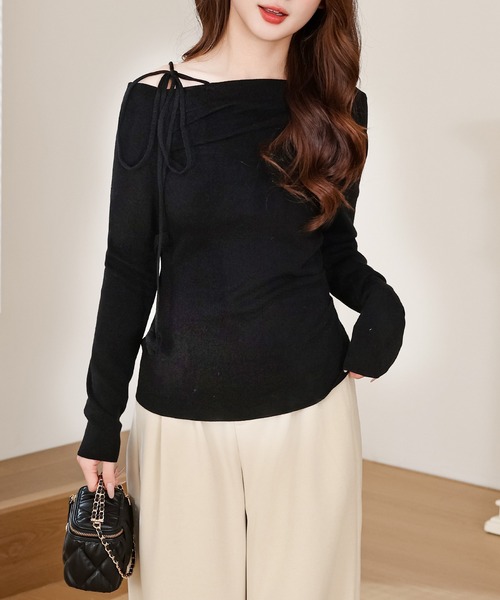 Anely(アネリー)の「リボン ストラップ ワンショルダー ニット トップス(ニット/セーター・レディース・ピンク/ブラック・FREE)」の1枚目の写真
