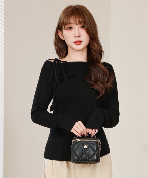 Anely(アネリー)の「リボン ストラップ ワンショルダー ニット トップス(ニット/セーター・レディース・ピンク/ブラック・FREE)」の7枚目の写真