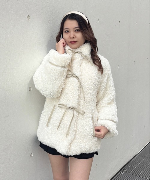 one way（ワンウェイ）の「リボンボアジャケット（ダウンジャケット/コート・レディース・ホワイト/アイボリー/ブラック/グレー・FREE）」の10枚目の写真