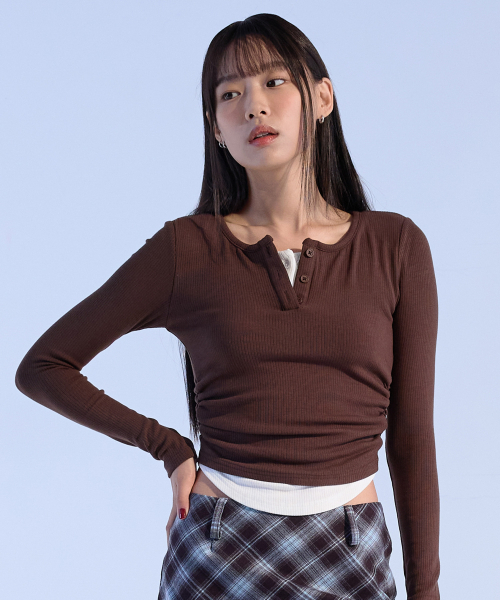 MOAA(モア)の「デュアルヘンリーネックスリーブ_裏起毛 (ブラウン)(Tシャツ/カットソー・レディース・その他・MEDIUM/SMALL)」の3枚目の写真