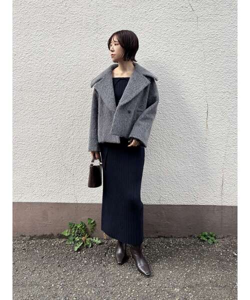 LAGUNAMOON(ラグナムーン)の「フェイクフェザーワイドカラーショートコート(その他アウター・レディース・ベージュ/グレー・FREE)」の20枚目の写真