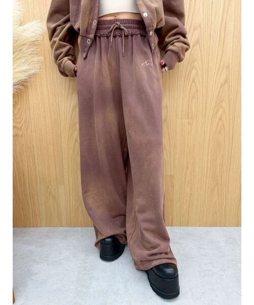 EVRIS（エヴリス）の「パウダースウェットワイドパンツ【セットアップ着用可能】（スウェットパンツ・レディース・アイボリー/ブラック/レッド/ブラウン・FREE）」の19枚目の写真