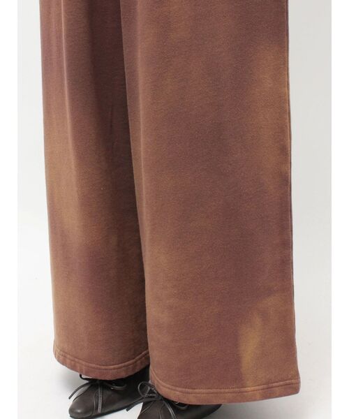 EVRIS（エヴリス）の「パウダースウェットワイドパンツ【セットアップ着用可能】（スウェットパンツ・レディース・アイボリー/ブラック/レッド/ブラウン・FREE）」の17枚目の写真