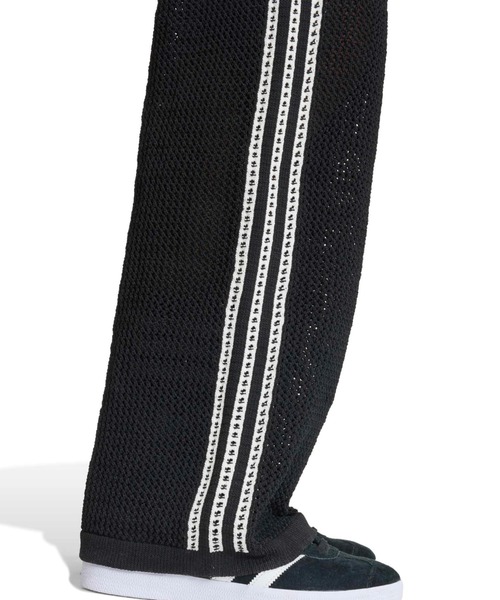 adidas(アディダス)の「adidas KNITTED CROCHET FIREBIRD TRACKPANTS / アディダス ニット クロシェ ファイヤーバード トラックパンツ(その他パンツ・レディース・ブラック・S/M/L)」の6枚目の写真