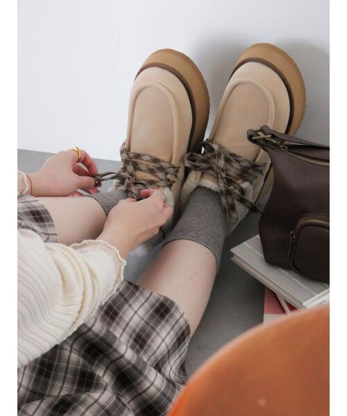 ehka sopo(エヘカソポ)の「ボアモカシン(ブーツ・レディース・ブラウン/キナリ/ベージュ・M/L)」の1枚目の写真