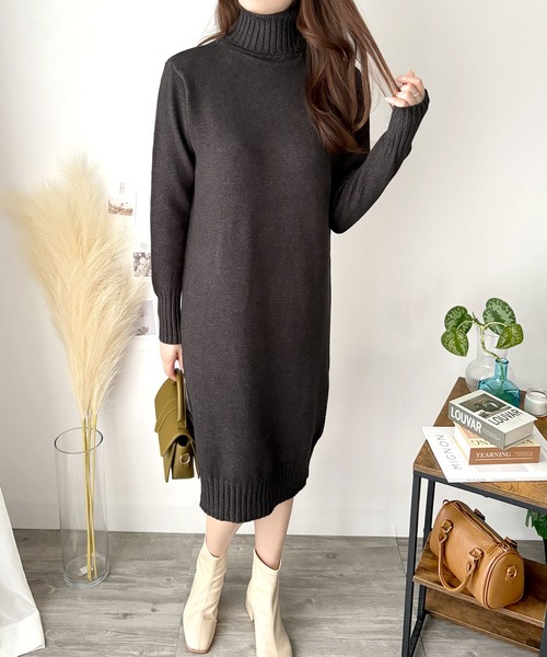 シンプルで品のあるリラックススタイルが完成♪ タートルネックニット