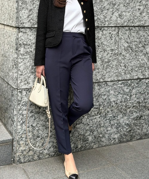 ST.ROONEY(セントルーニー)の「テーパードタックパンツ【低身長・小柄女性向け】(その他パンツ・レディース・ベージュ/ネイビー/ブラック・XS)」の10枚目の写真