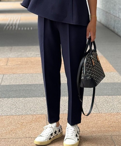 ST.ROONEY(セントルーニー)の「テーパードタックパンツ【低身長・小柄女性向け】(その他パンツ・レディース・ベージュ/ネイビー/ブラック・XS)」の12枚目の写真