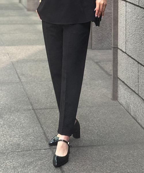 ST.ROONEY(セントルーニー)の「テーパードタックパンツ【低身長・小柄女性向け】(その他パンツ・レディース・ベージュ/ネイビー/ブラック・XS)」の13枚目の写真