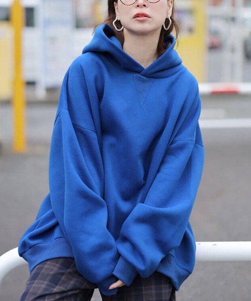 GOLDJAPAN(ゴールドジャパン)の「裏起毛オーバーサイズパーカー【大きいサイズ対応】(パーカー・レディース・ブラック/ブルー/杢グレー/グリーン・LL~3L/4L~5L)」の4枚目の写真