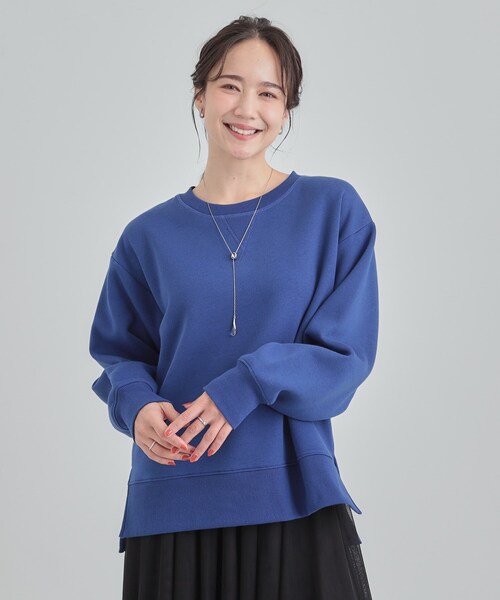 SHOO・LA・RUE(シューラルー)の「【あったか/S-LL】シンプルだから使いやすい ガゼット付き 裏起毛スウェット(スウェット・レディース・ブルー系その他/パープル/ダークグレー/ワインレッド/アイボリー・04/03/02/01)」の20枚目の写真