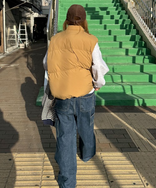 CANAL JEAN（キャナルジーン）の「Lakey Park　アウトポケットパファーベスト（ダウンベスト・レディース・ベージュ・ONE SIZE）」の15枚目の写真