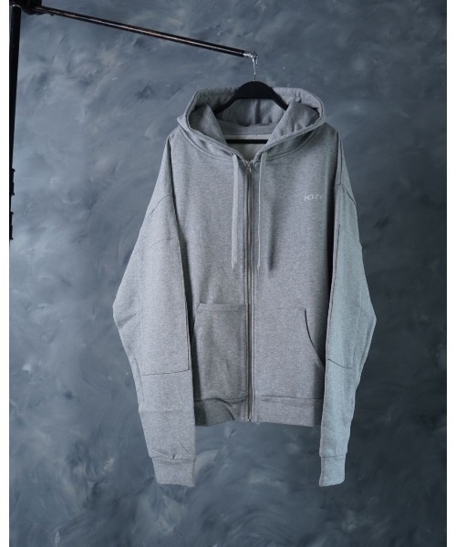 NOIZY(ノイジー)の「Threads Utility Zip-Up Hoodie / ワンポイント 刺繍 ジップパーカー スウェットパーカー フーディー(パーカー・メンズ・Black/グレー・LARGE/MEDIUM)」の3枚目の写真