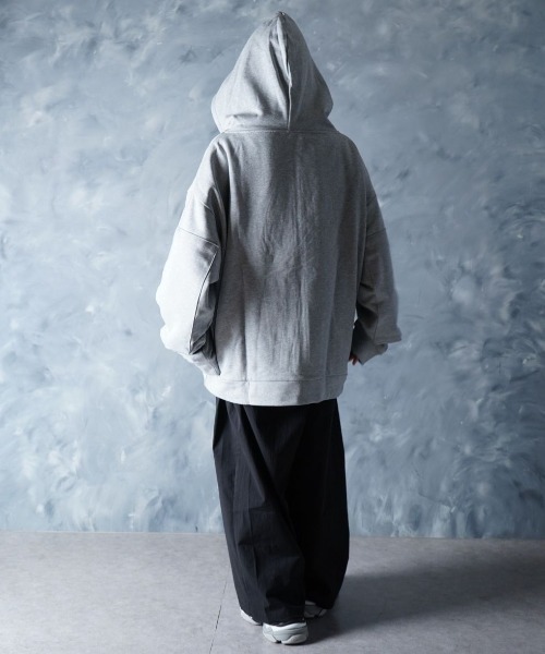 NOIZY(ノイジー)の「Threads Utility Zip-Up Hoodie / ワンポイント 刺繍 ジップパーカー スウェットパーカー フーディー(パーカー・メンズ・Black/グレー・LARGE/MEDIUM)」の21枚目の写真