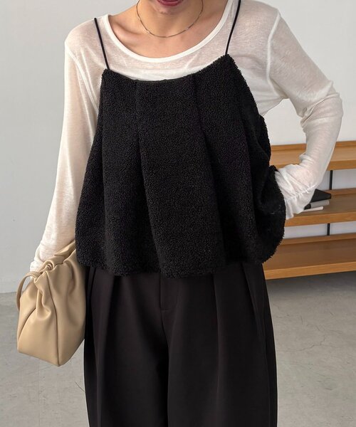 CAPRICIEUX LE'MAGE(カプリシューレマージュ)の「ボアフレアキャミ(シャツ/ブラウス・レディース・オフホワイト/ブラック・FREE)」の17枚目の写真