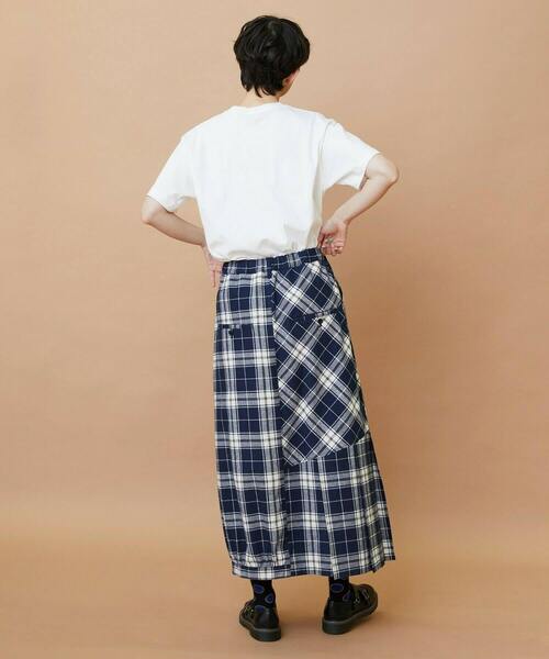 FRAPBOIS(フラボア)の「チェックパッチスカート(スカート・レディース・ブラウン/ネイビー・0/1)」の15枚目の写真