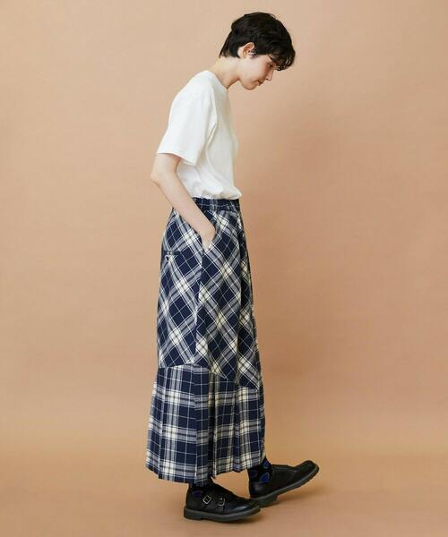 FRAPBOIS(フラボア)の「チェックパッチスカート(スカート・レディース・ブラウン/ネイビー・0/1)」の16枚目の写真
