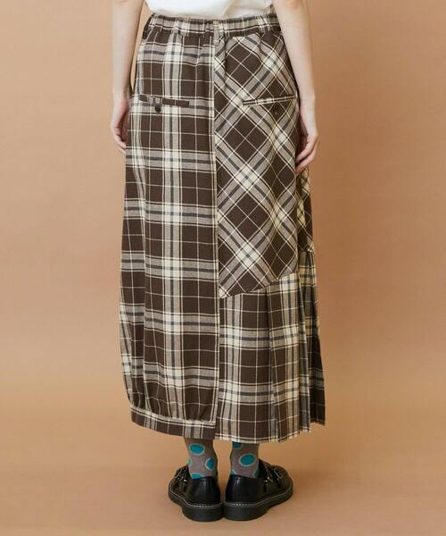 FRAPBOIS(フラボア)の「チェックパッチスカート(スカート・レディース・ブラウン/ネイビー・0/1)」の18枚目の写真