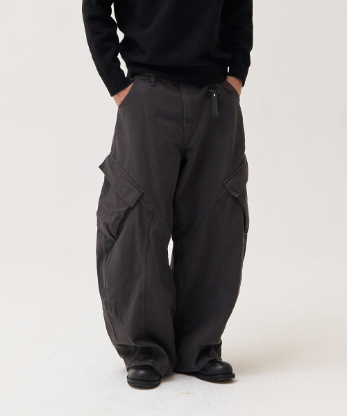 AKECII(アケシ)の「カービングウォッシュドコットンカーゴパンツ_チャコール(その他パンツ・メンズ・その他・SMALL/MEDIUM/LARGE)」の3枚目の写真