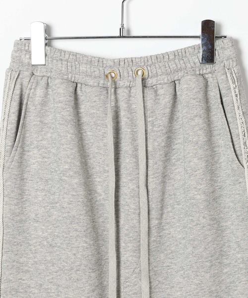 BAYFLOW（ベイフロー）の「[身長に合わせて選べる着丈]フロントスリットスウェットスカート（スカート・レディース・アイボリー/グレー・MEDIUM/SMALL）」の22枚目の写真