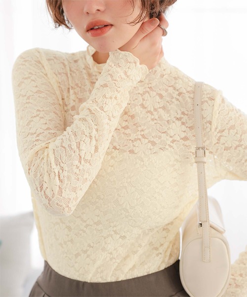 titivate(ティティベイト)の「ハイネックレーストップス(Tシャツ/カットソー・レディース・オフホワイト/ブラック・L/M/S)」の5枚目の写真