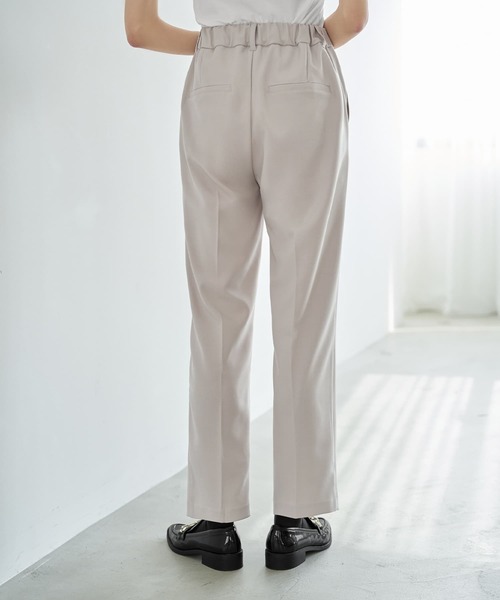 STYLE DELI(スタイルデリ)の「ストレッチツイルBASICタックパンツ(スラックス・レディース・ブラック/アイボリー/グレイッシュベージュ/バーガンディー・X-SMALL/SMALL/MEDIUM)」の18枚目の写真