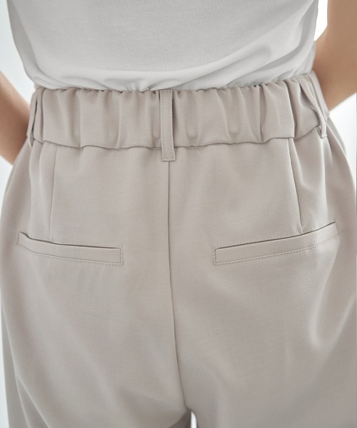 STYLE DELI(スタイルデリ)の「ストレッチツイルBASICタックパンツ(スラックス・レディース・ブラック/アイボリー/グレイッシュベージュ/バーガンディー・X-SMALL/SMALL/MEDIUM)」の20枚目の写真