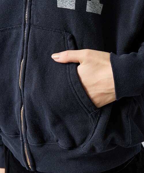 REMI RELIEF（レミレリーフ）の「【REMI RELIEF / レミ レリーフ】  SP加工 3飛び裏毛 ZIPパーカー（VA）RN30389128／ユニセックス（パーカー・メンズ・ブラック・XL/L/M）」の10枚目の写真