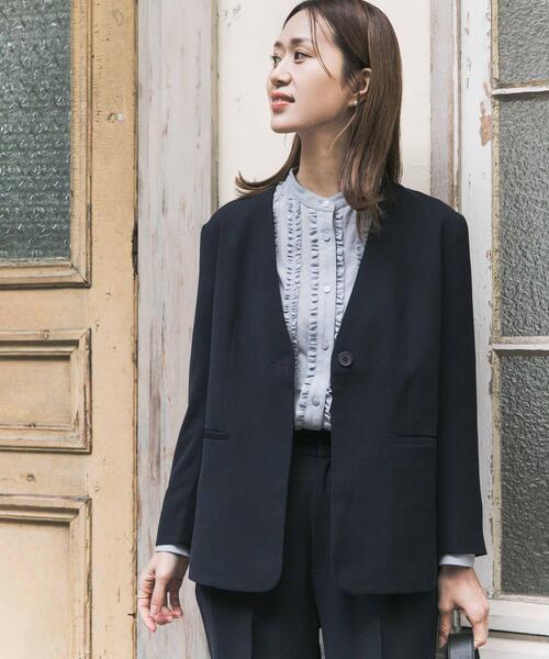 URBAN RESEARCH DOORS（アーバンリサーチドアーズ）の「ノーカラージャケット（スーツジャケット・レディース・ネイビー/ブラック・FREE）」の8枚目の写真