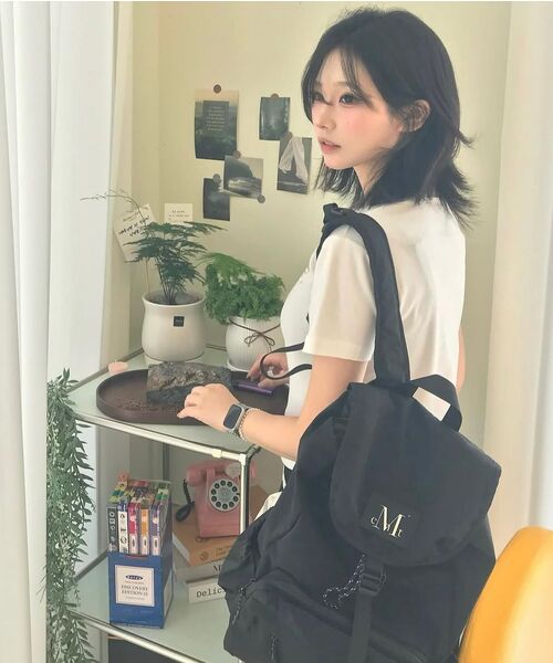 MUCENT(ムセント)の「フレン2ポケットナイロンビッグバックパック(成人男女共用)(バックパック/リュック・レディース・ブラック・FREE)」の6枚目の写真