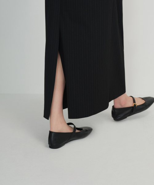 MUSINSA STANDARD WOMAN（ムシンサスタンダードウーマン）の「ウィメンズピンストライプストレートマキシスカート[ブラック]（スカート・レディース・その他・SMALL/MEDIUM/LARGE/X-SMALL）」の7枚目の写真