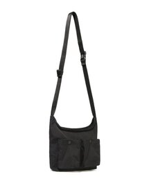 SUKU（スク）の「KIITOS SACOCHE-BLACK（メッセンジャーバッグ）」