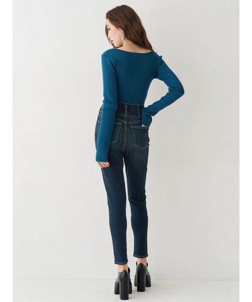 EVRIS（エヴリス）の「ワイドベルトハイウエストスキニーデニムパンツ（デニムパンツ・レディース・インディゴブルー/ブラック・X-SMALL/MEDIUM/SMALL）」の5枚目の写真