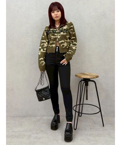 EVRIS（エヴリス）の「ワイドベルトハイウエストスキニーデニムパンツ（デニムパンツ・レディース・インディゴブルー/ブラック・X-SMALL/MEDIUM/SMALL）」の16枚目の写真