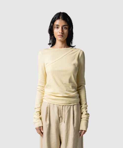 muller of yoshiokubo（ミュラーオブヨシオクボ）の「muller of yoshiokubo ミュラーオブヨシオクボ / 2 LAYER LONG SLEEVE TOPS 2WAYレイヤーロングスリーブトップス / MLS26104B（Tシャツ/カットソー・レディース・グレー/グリーン/ホワイト/イエロー・38/36）」の4枚目の写真