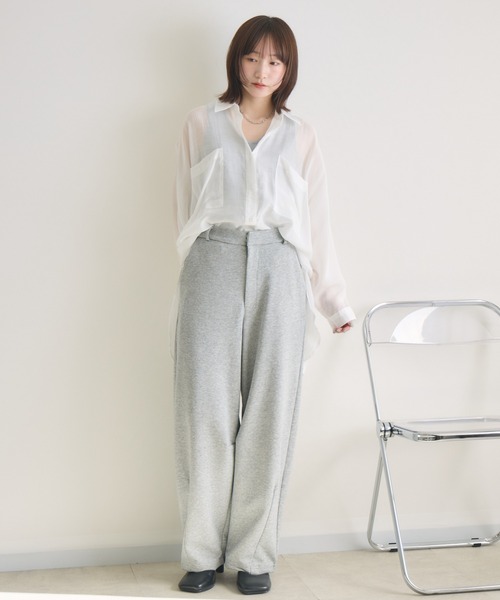 RU.TI.LE(ルチル)の「【RU.TI.LE】裏毛カーブパンツ(スウェットパンツ・レディース・グレー/アイボリー・MEDIUM)」の4枚目の写真