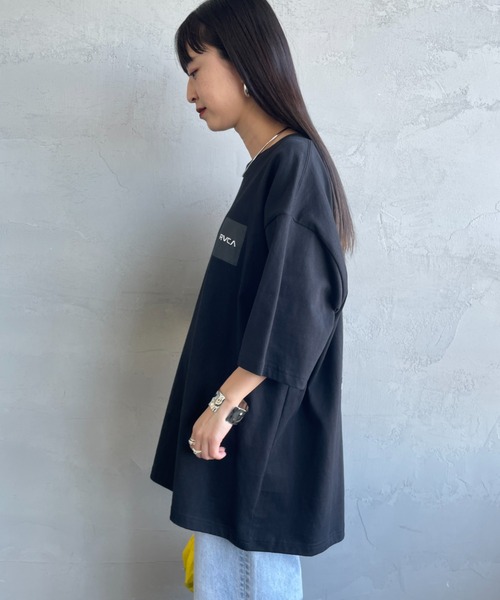 RVCA（ルーカ）の「【WEB限定】[RVCA/ルーカ] DOUBLE BOX バックプリント ショートスリーブＴシャツ（Tシャツ/カットソー・レディース・ブラック/ホワイト/ブルー・M/XL/L）」の9枚目の写真