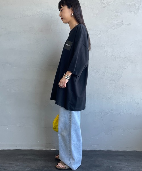 RVCA（ルーカ）の「【WEB限定】[RVCA/ルーカ] DOUBLE BOX バックプリント ショートスリーブＴシャツ（Tシャツ/カットソー・レディース・ブラック/ホワイト/ブルー・M/XL/L）」の12枚目の写真