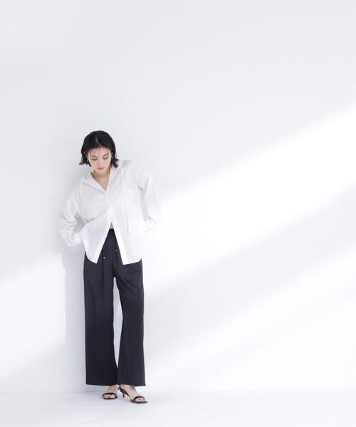 NATURAL BEAUTY BASIC(ナチュラルビューティーベーシック)の「◇フーディーシャツブルゾン(ブルゾン・レディース・ブラック/オフホワイト/ブルー・FREE)」の6枚目の写真