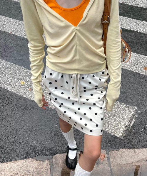 Sibra(シブラ)の「ドット柄ドローストリングIラインスカート(スカート・レディース・ホワイト/アイボリー/ブラック・M)」の3枚目の写真